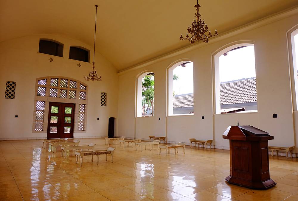 Interior Gereja Simultaan (c) Nydiasusanto/Travelingyuk