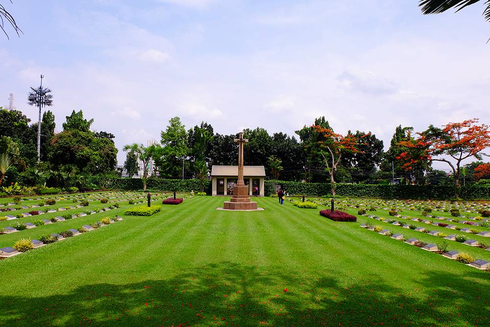 Kompleks Pemakaman yang Dikelola Pemerintah Inggris (c) Nydiasusanto/Travelingyuk