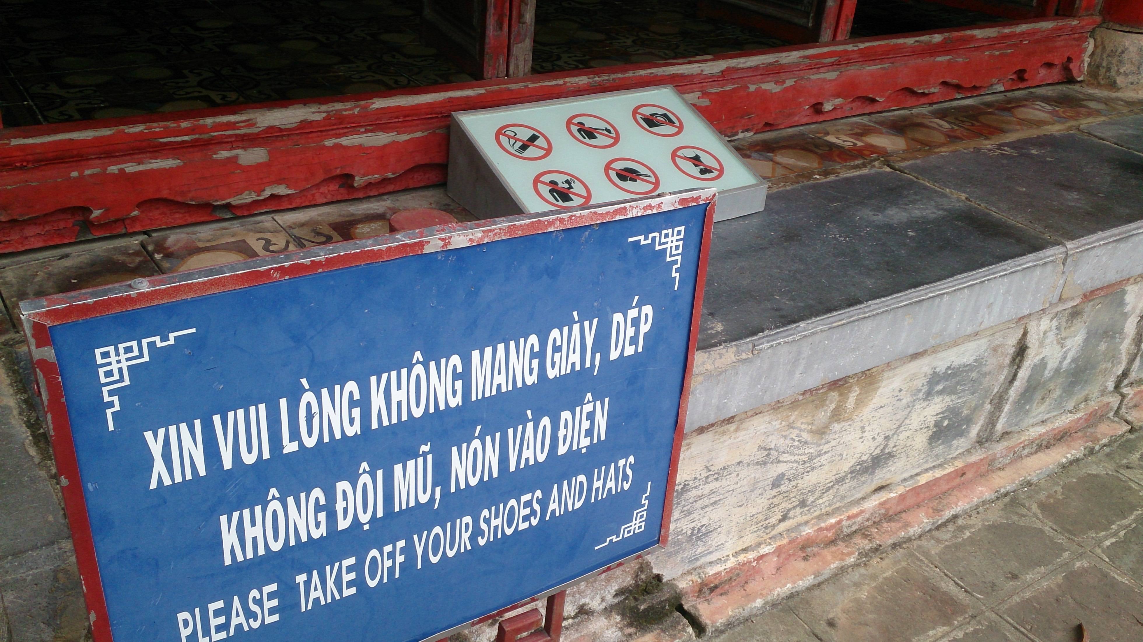 Aturan dan larangan di Imperial City Hue, Vietnam © Arakita Rimbayana