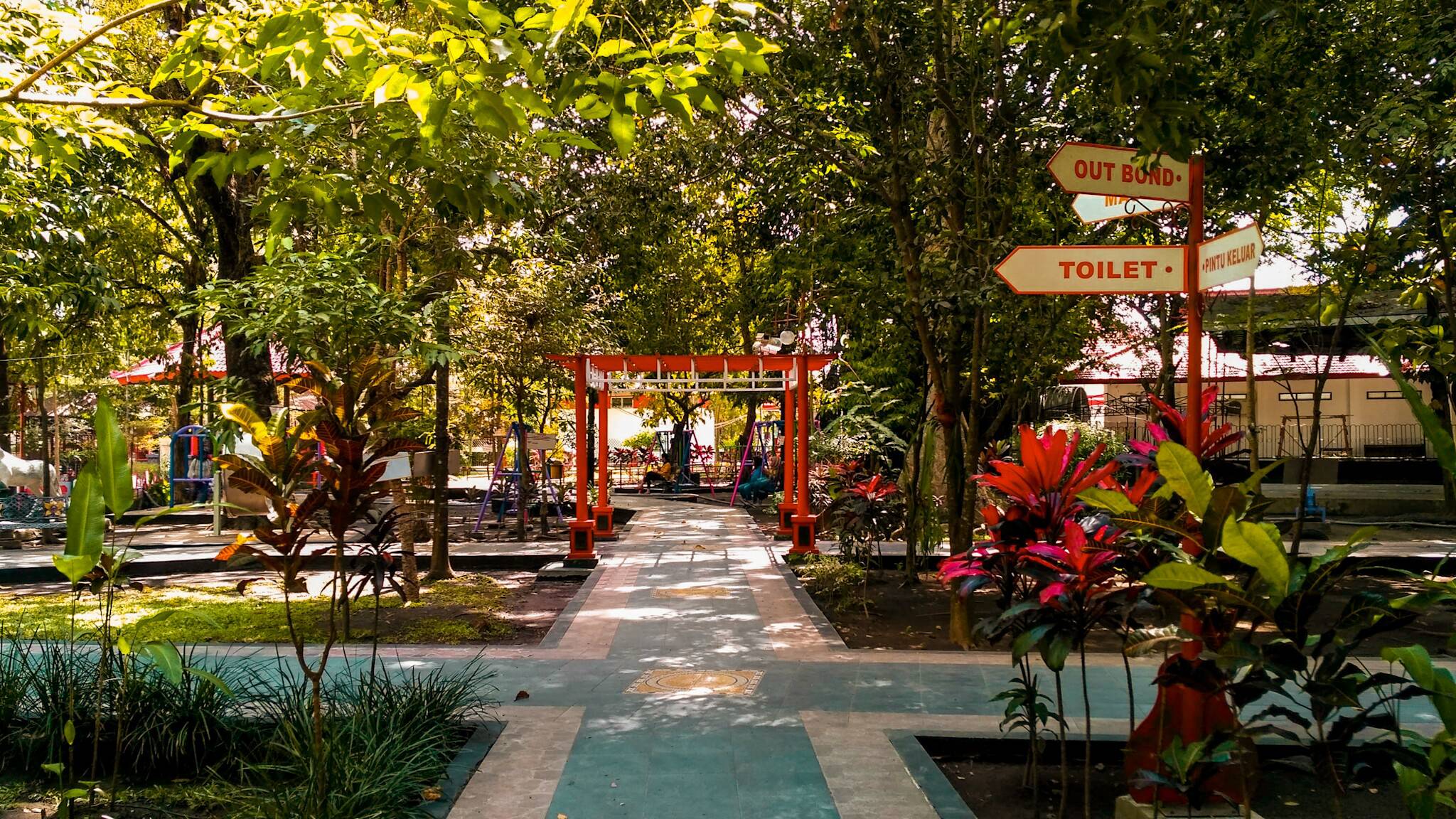Kebon Rojo Park Spot Edukasi Adem Di Tengah Panasnya Kota Blitar