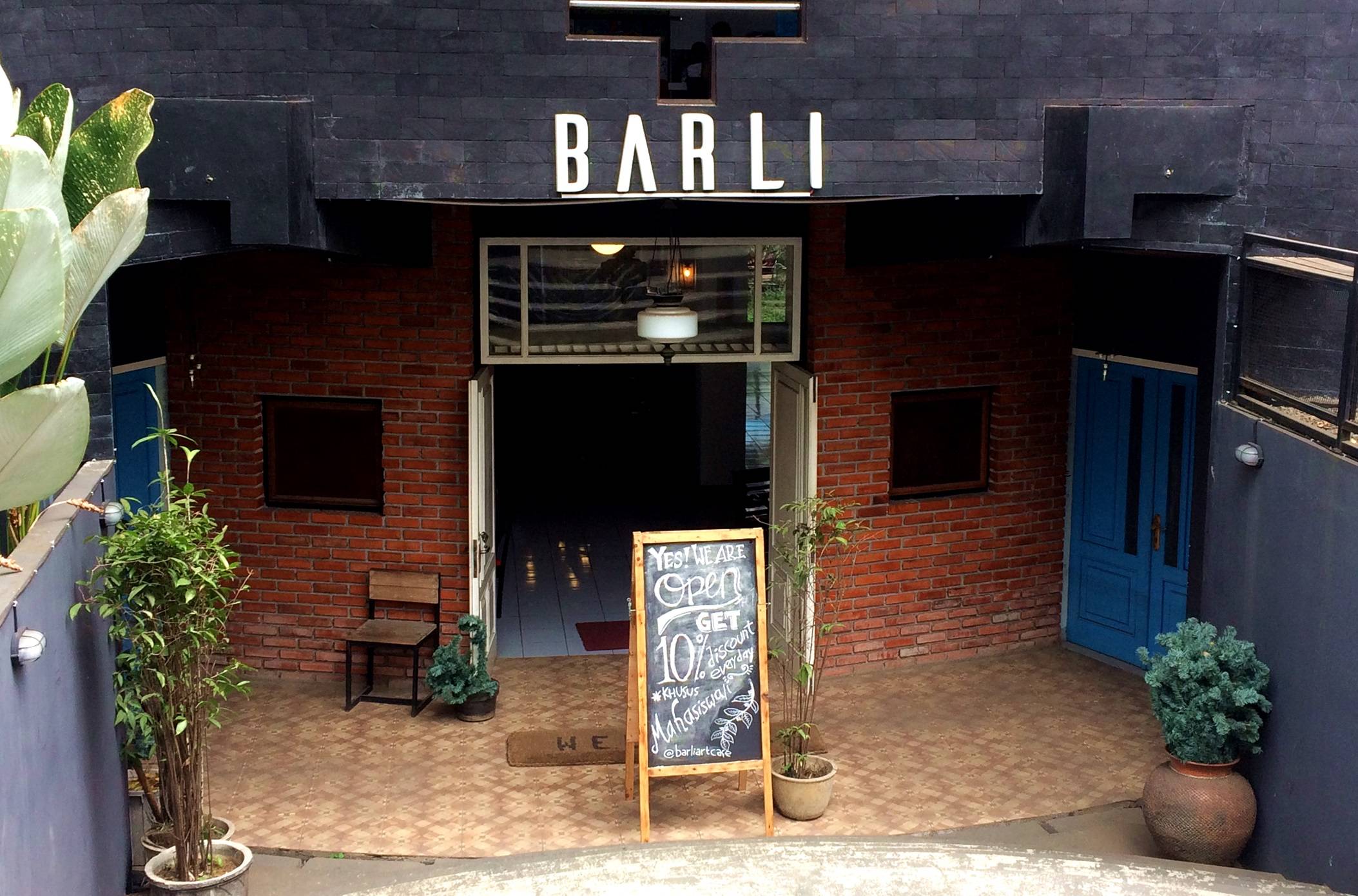 Barli Cafe di Lantai 1 (c) Lina Auliani/Travelingyuk